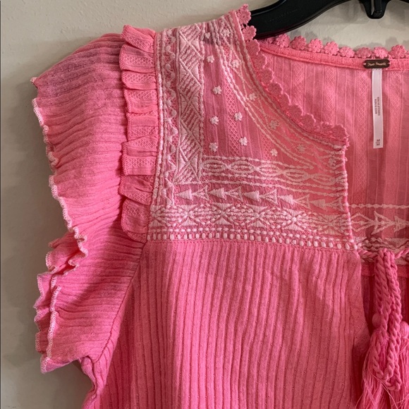 FREE PEOPLE Sarafina Embroidered Ruffle Sleeve Top NWT Pink Lemonade Combo - Picture 7 of 12
